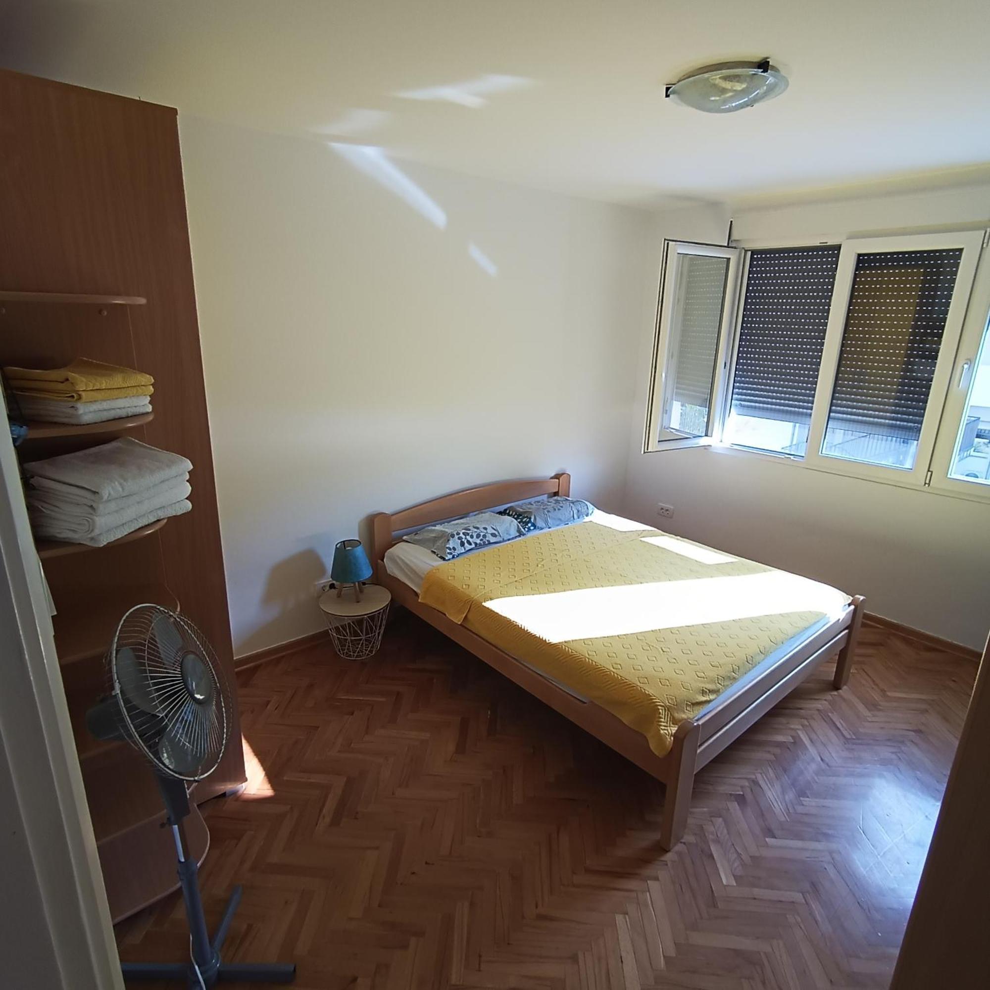 M&I Apartment Kotor Bagian luar foto