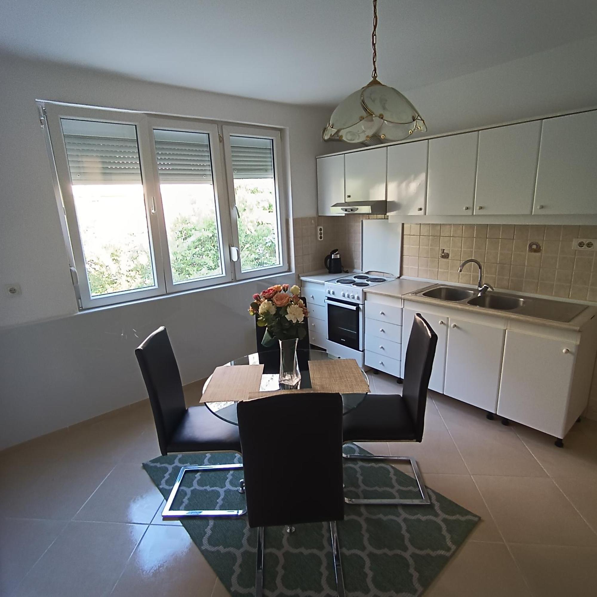 M&I Apartment Kotor Bagian luar foto