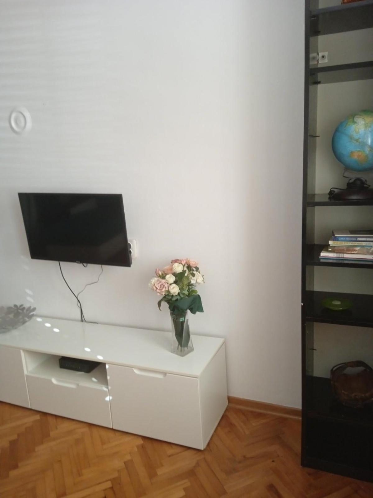 M&I Apartment Kotor Bagian luar foto